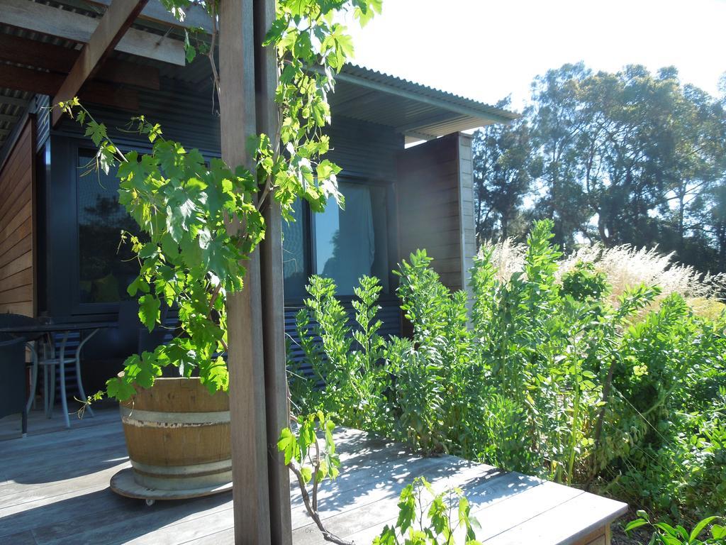 Beach Side Garden Apartment Perth Exterior photo